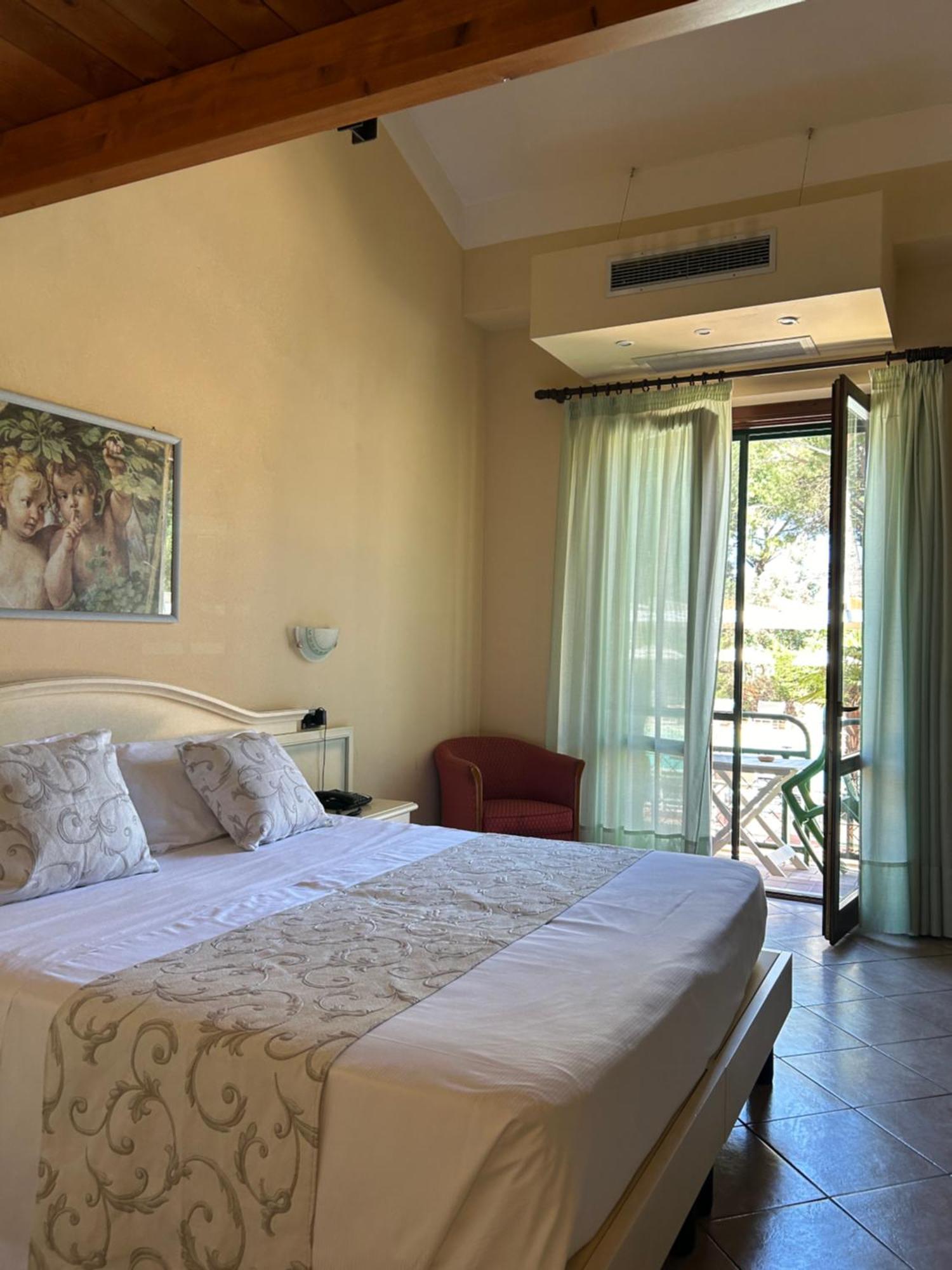 Hotel Duca Della Corgna Castiglione del Lago Exterior photo