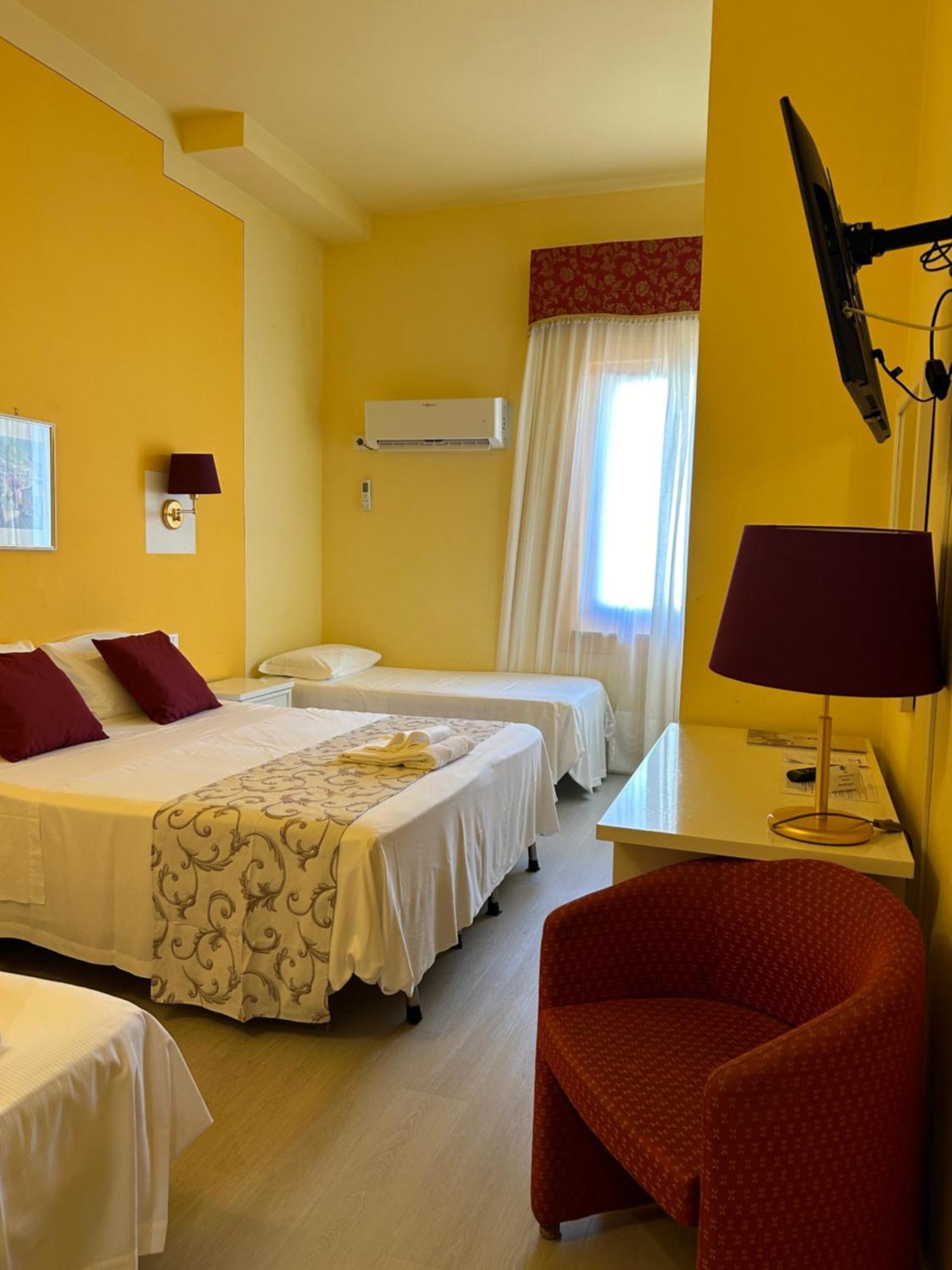 Hotel Duca Della Corgna Castiglione del Lago Exterior photo