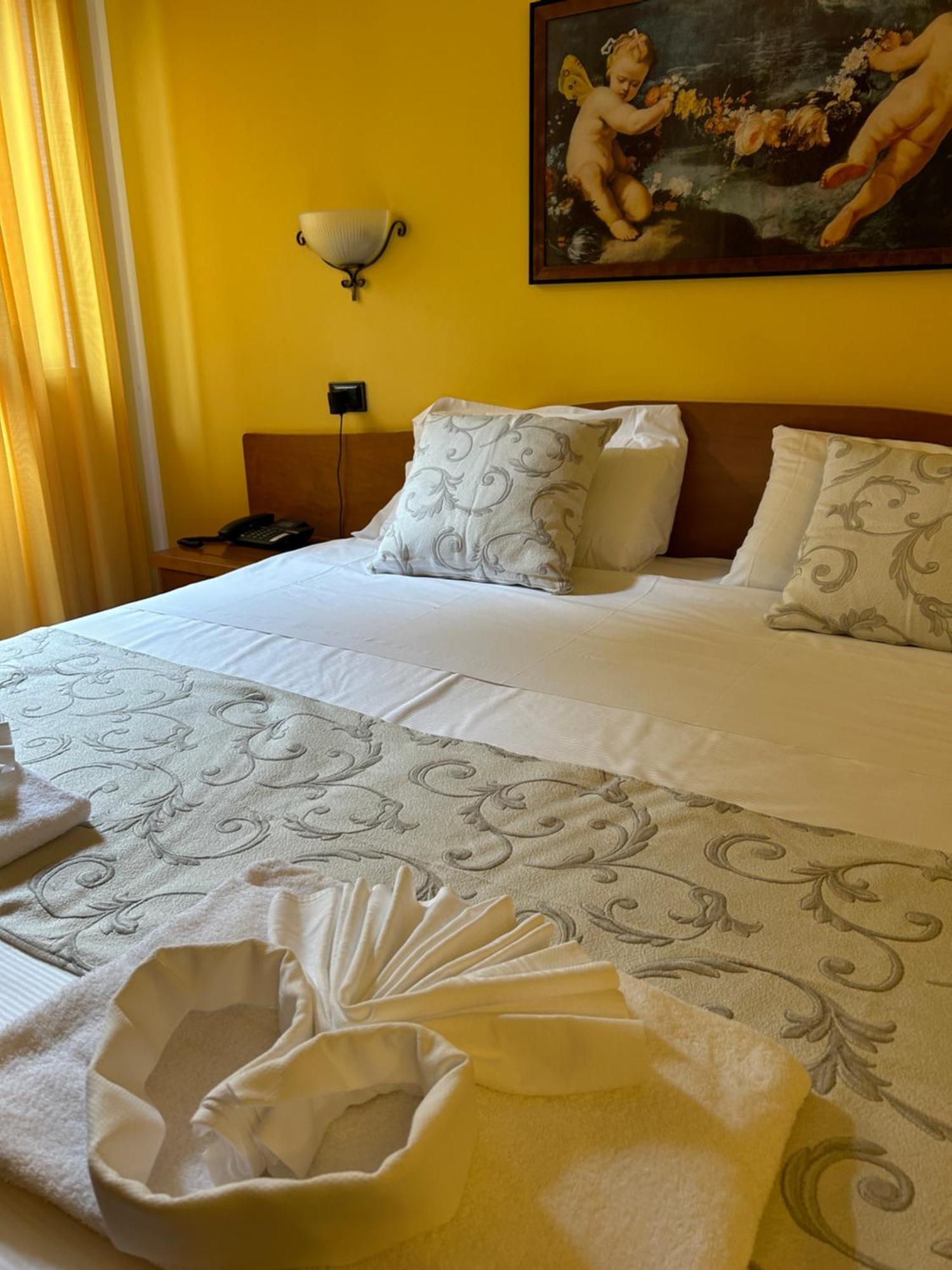 Hotel Duca Della Corgna Castiglione del Lago Exterior photo